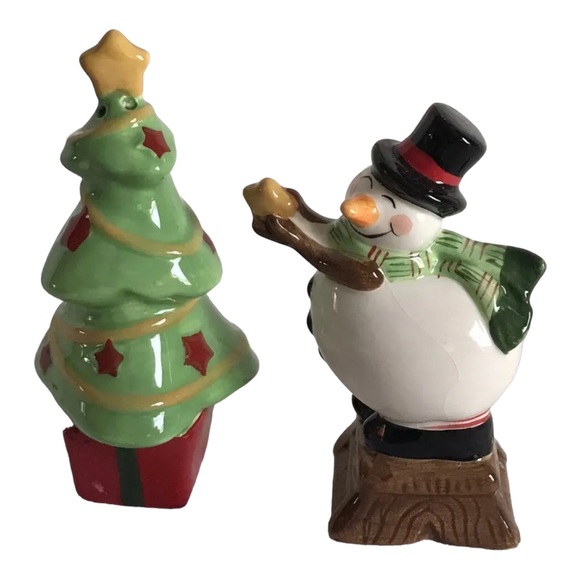 “HOLIDAY HOME” Snowman decorating Xmas Tree Salt & Pepper Set by Fitz & Floyd - Picture 3 of 10